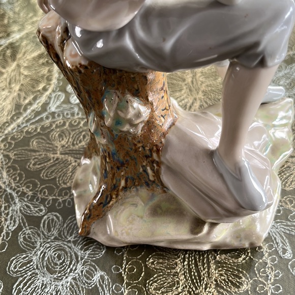 π³οΈβπTengra Porcelain figurine. See the pictures. They are beautiful. - Picture 6 of 16